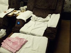 -瑶池足道养生SPA