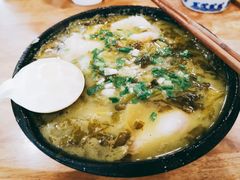 酸菜鱼面-常鲜德乐购迎桂馒头店(麻巷公寓店)