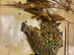 -郑记•不夜城烧烤•龙虾•虾蟹(黄鹤楼店)