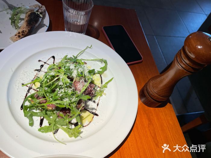 Isola del Nord意大利餐厅(钟楼店)意式烤牛里脊配芝麻草图片