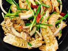 -虾弄弄海派小龙虾·牛羊蝎子火锅