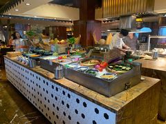 自助取餐区-广州中心皇冠假日酒店-环市食坊·海鲜自助餐厅