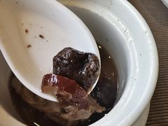 -大中华希尔顿酒店-念自助餐·嗨啤·小龙虾
