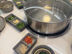 -喃喃椰·糟粕醋·椰子鸡火锅(七堡花园店)