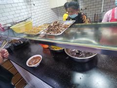 -覃肥叔桂林米粉(粮道街店)
