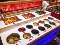 -贤合庄卤味火锅(安吉万达店)