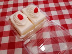 -红宝石·鲜奶小方·海派西点房(南丹店)