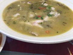-吴记酱骨炖菜馆(西大直街店)