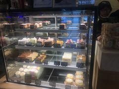 面包甜点陈列柜-蜜棠甜品(平山店)