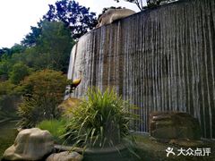 -七彩云南古滇温泉山庄