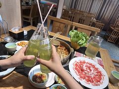 -明何记涮牛肚(品牌首店隋唐植物园南门古城路店)