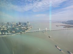 -珠海瑞吉酒店游泳池