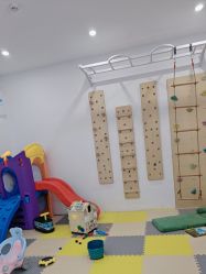 -熊小米专业儿童游泳馆