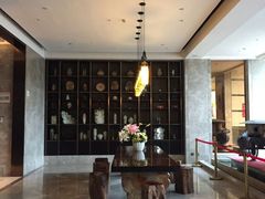 -铂逸梦秦酒店(横店梦幻谷店)