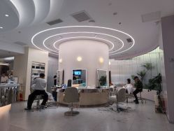 -PE SALON