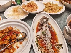 -凤凰园烤鸭店·唐山菜·传承花椒肉(老唐丰路店)