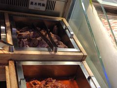-金滏山烤肉·海鲜·火锅自助餐厅(襄阳万达店)