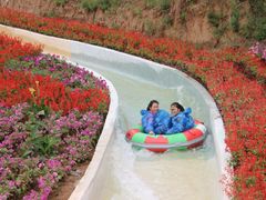 -雪山彩虹谷景区