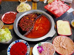 鸳鸯番茄锅-巴将军·非遗老字号火锅(解放碑店)