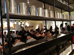 等位区-喜茶(深圳东门1234店)