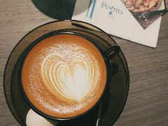 热拿铁-Perma Café樸門(五羊店)