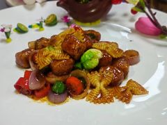 -德信恒隆国际酒店