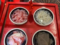 -谭鸭血老火锅(七宝万科广场店)