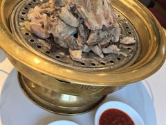 手抓羊肉-十二毡房蒙餐·蒙古包