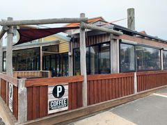 -12 Rocks Beach Bar Cafe