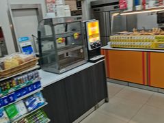 -711便利店(黄岛青医店)