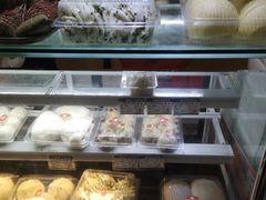 -白玉兰食品(仲盛世界商城店)