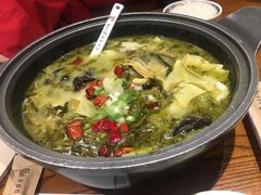 -渝是乎川渝小炒(新世界百货望京店)