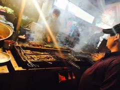 -布尔津河堤夜市