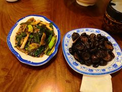 炒双菇和酱爆猪肝-同得兴面馆.苏式面.三虾面(园区店)