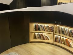 -涨巢·潮玩水疗局