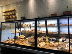 面包甜点陈列柜-81bakery(关山路店)