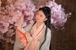 -汉仪华裳汉服馆(打浦桥店)