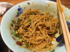 -兵哥豌豆面(雅颂居店)