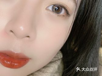 新年聚会看惯了浓妆艳抹，不如我们换一个思路