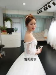 -雪莉美妆婚纱馆