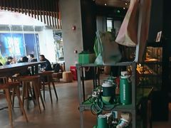 -星巴克(大宁店)