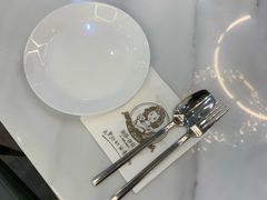 -丽莎沙拉轻食餐厅(国贸店)