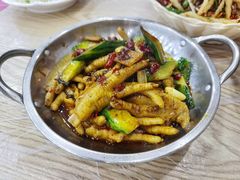 -江城燕子大排档(江汉路步行街店)