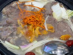 -九寨沟特色牦牛肉汤锅