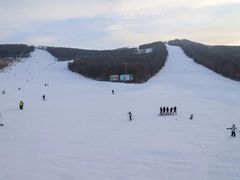 -亚布力新体委滑雪场