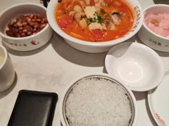 -渝是乎酸菜鱼·川渝小炒(新世界百货望京店)