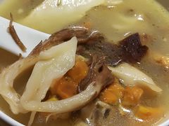 -菌海森林·非遗野生菌火锅(西山区滇池路摩根道店)