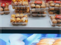 -昆明冠生园·蛋糕·面包(南强街店)