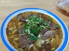 -魏旺湖北正宗牛肉面(硚口公园店)