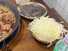 -黄潇洒老火锅(九眼桥宏济巷店)